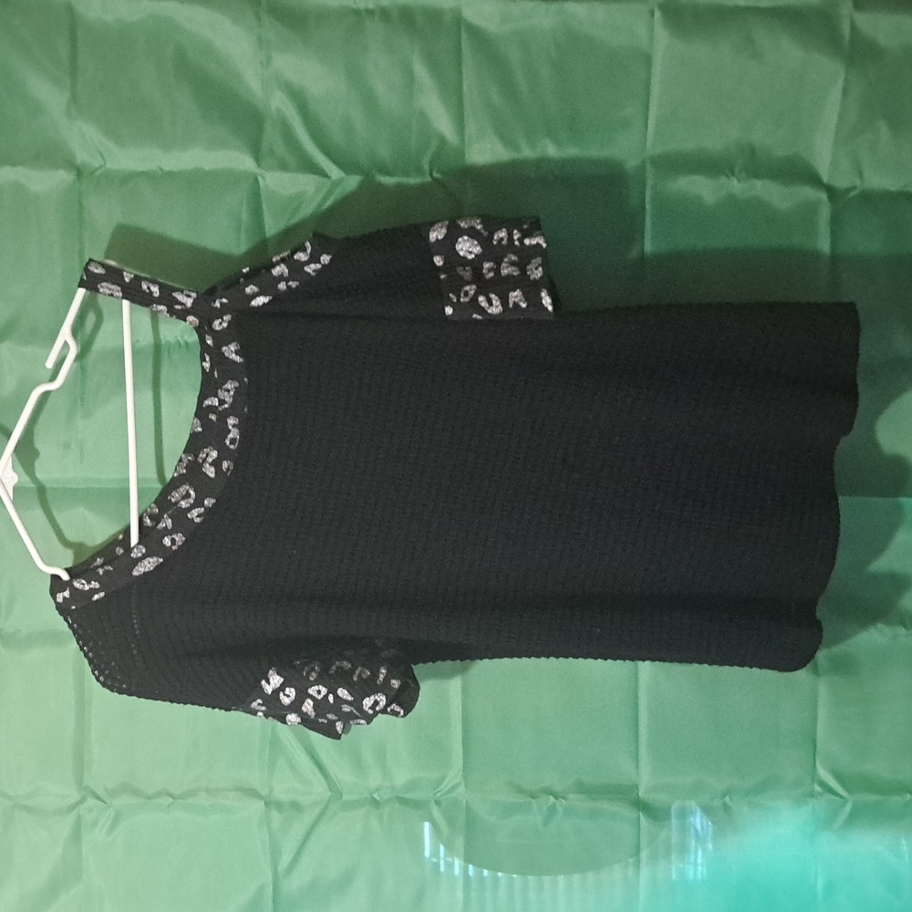 Women's Top